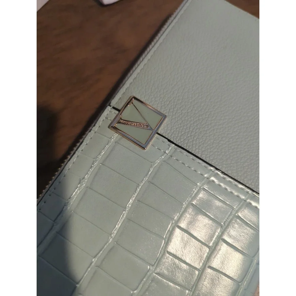Victoria's Secret Seafoam Green Croc Embossed Wallet NWT - Picture 2 of 3